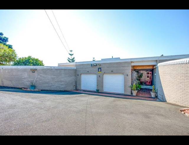 4 BEDROOM HOUSE FOR SALE IN RESERVOIR HILLS